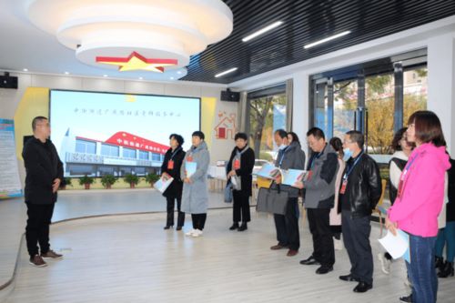 代表委員進網格，建言獻策促治理——中街街道人大工委組織轄區人大代表開展“多網合一”管理工作調研活動
